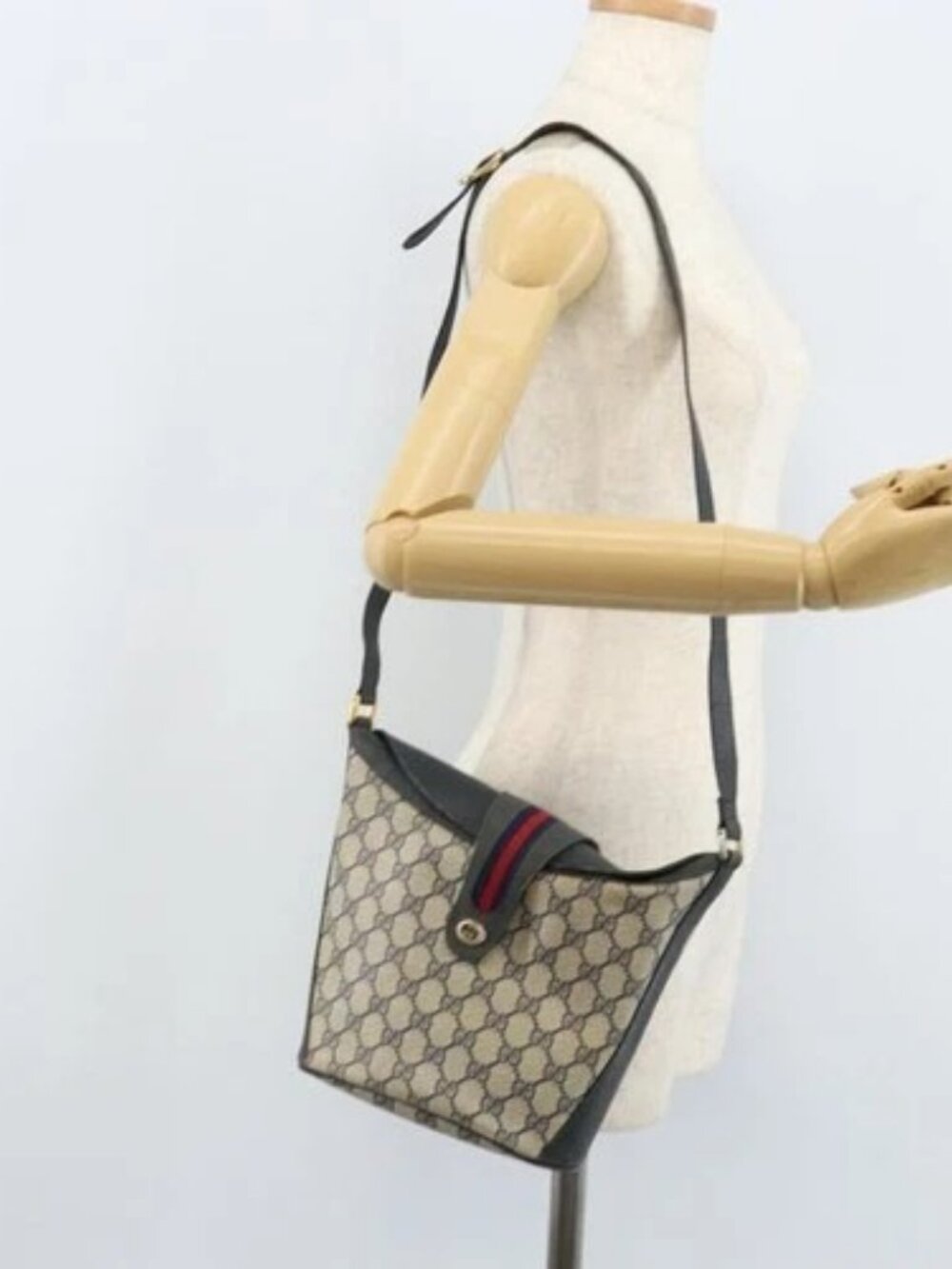 GUCCI GG Supreme Sherry Line Shoulder Bag PVC Navy Gold 904 02 081 Auth BSZ533 - Picture 14 of 16